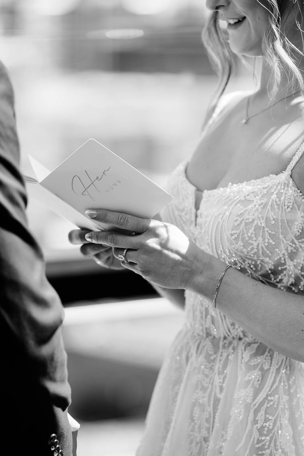city-view-lofts-modern-downtown-chicago-wedding-020