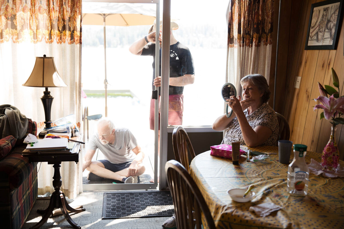 Seattle-Family-Documentary-Photographer-cabin