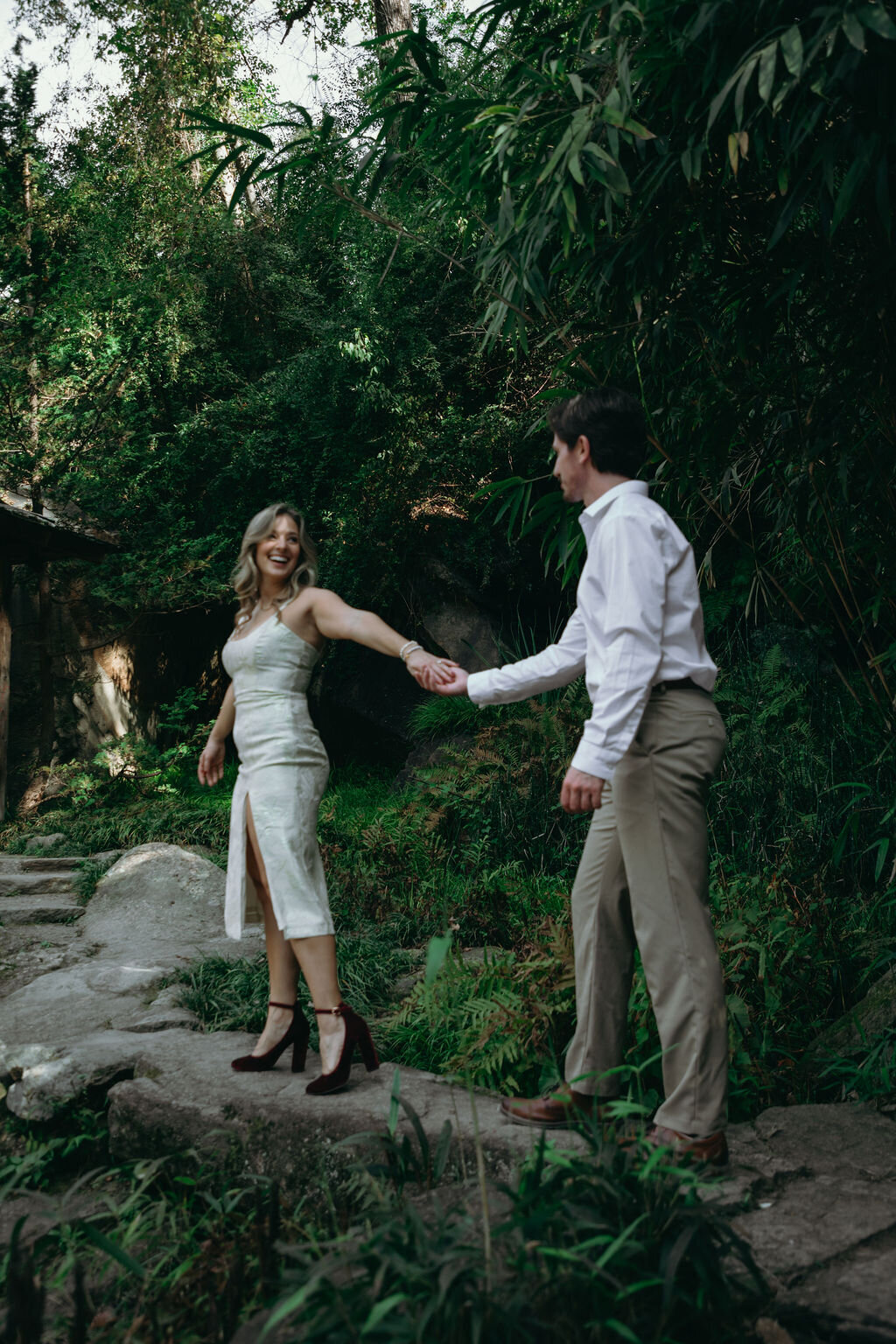 meredith-michel-photography-romantic-garden-path-walk-richmond-va