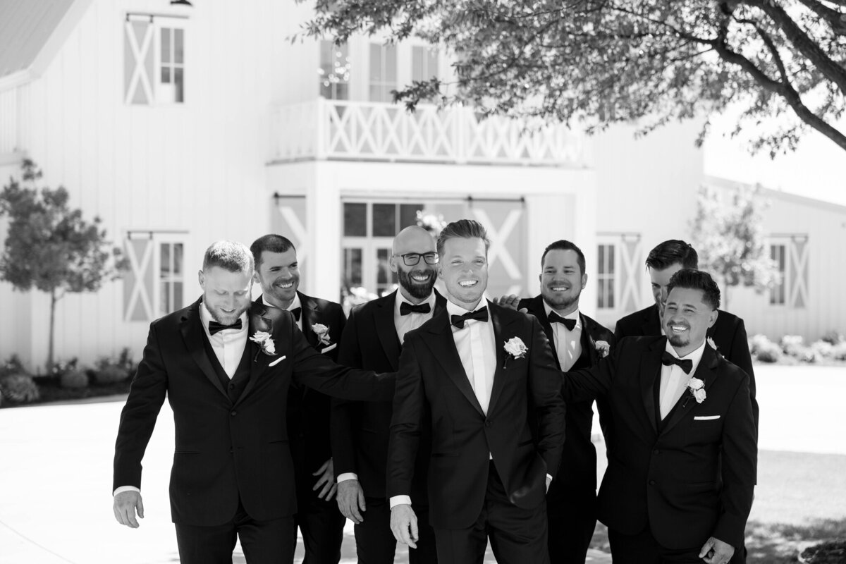 TNAI_Emily & Corey_5.3.25_Getting Ready-47_(2048)