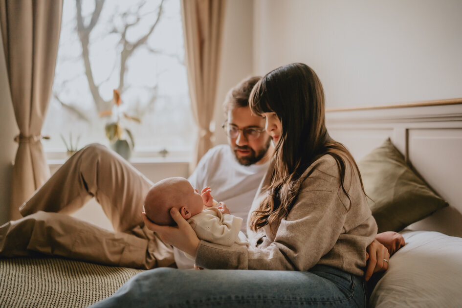 baby photoshoot at home