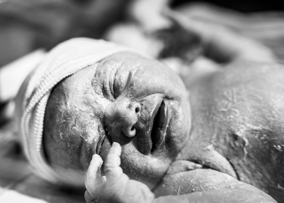 Birth Story Studio Minneapolis St. Paul Maple Grove Twin Cities Minnesota Newborn Maternity Birth Family Photography Photographer Stephanie Lecker - WEB-25