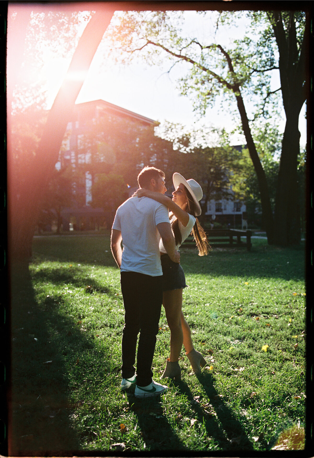 Minneapolis-engagement-S&D-Will-DeGraw-Clever-Disarray-8