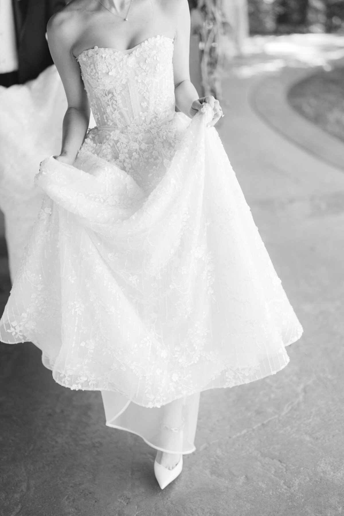 Angie & Brandon Circle Oak Ranch Wedding-Leah Black Photography-170