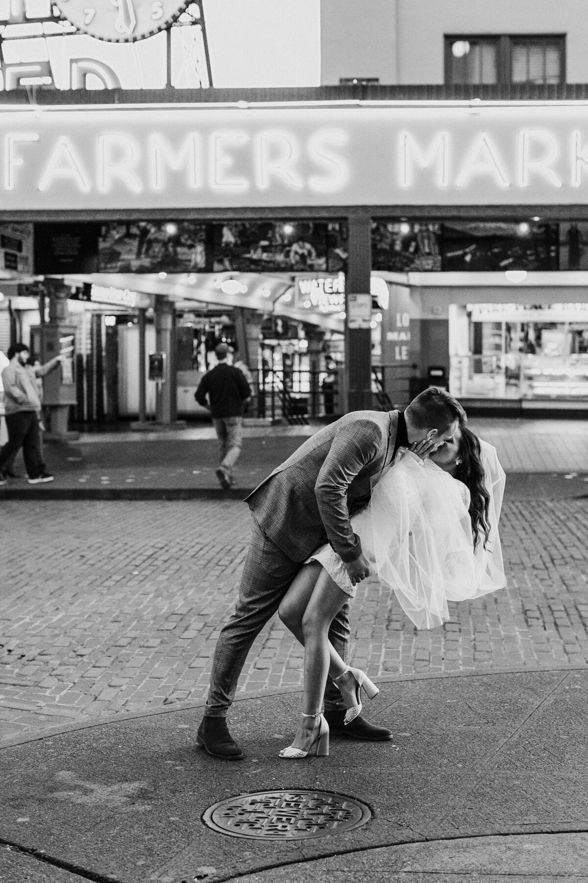 Pike-Place-Elopement_0022