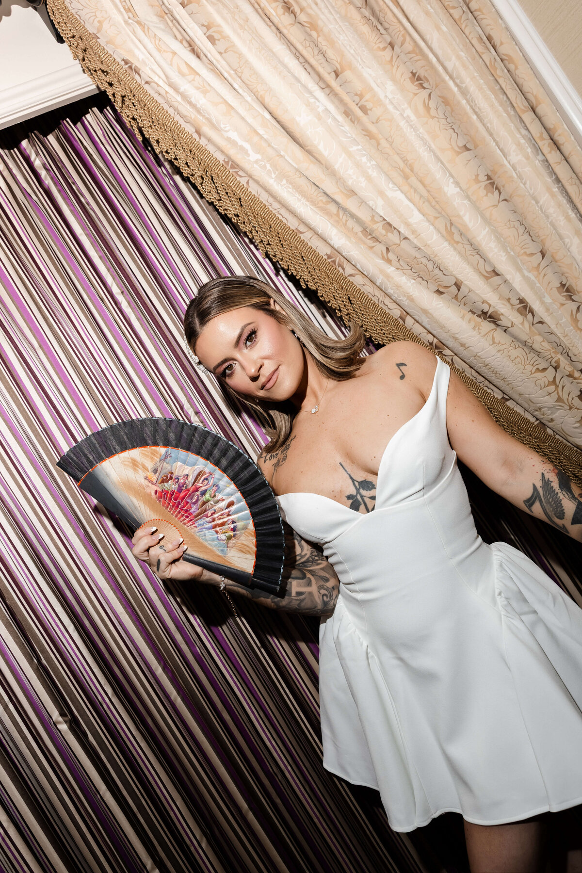 10_riskyexposure_sasha-andy_las-vegas-elopement-photography