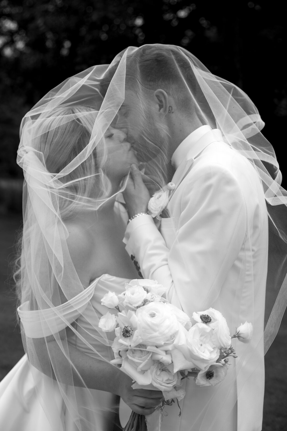 Sara & Joni Wedding Samples-156
