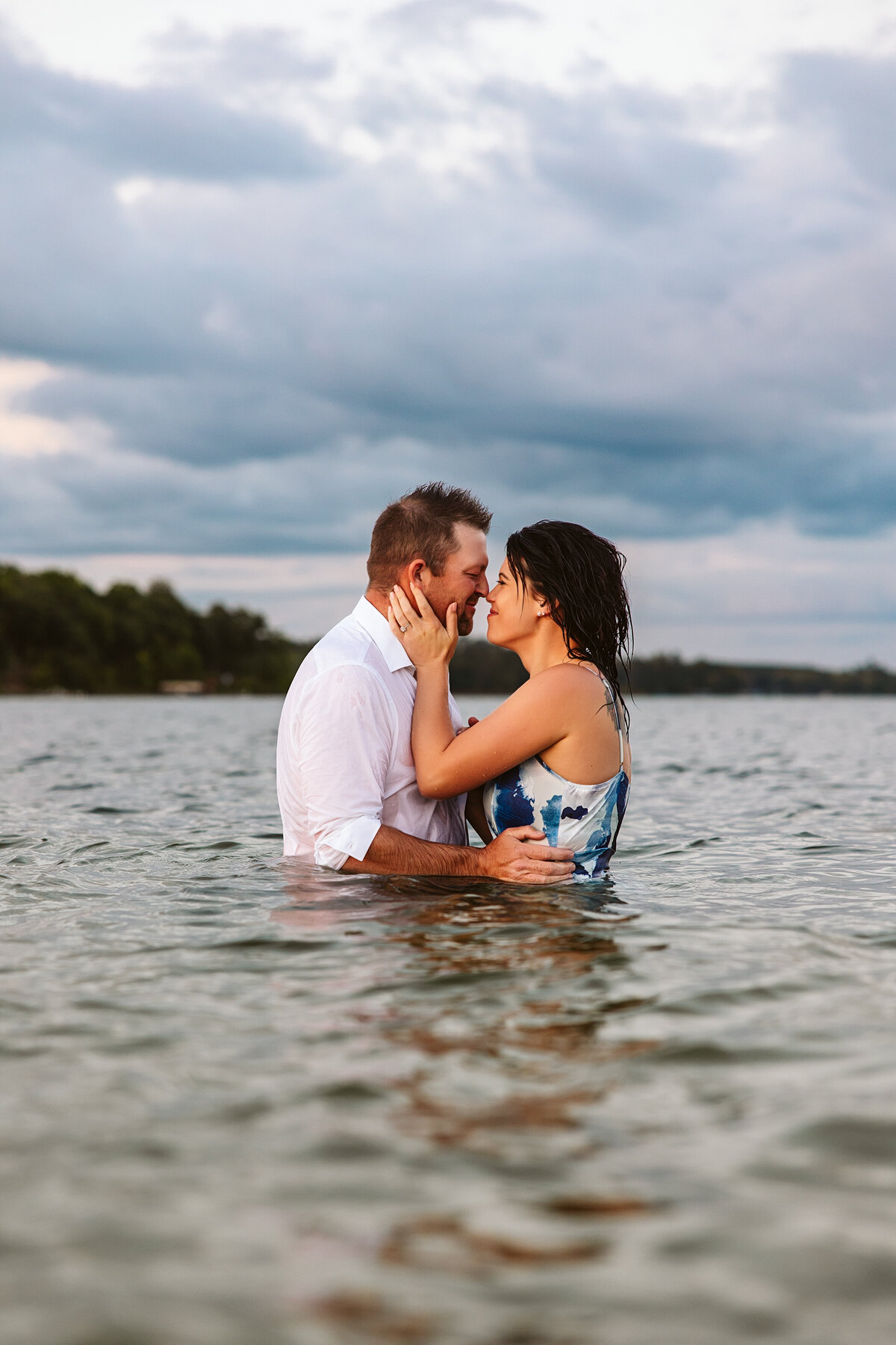 Minnesota-Alyssa Ashley Photography-Amanda + Ben engagement session-5