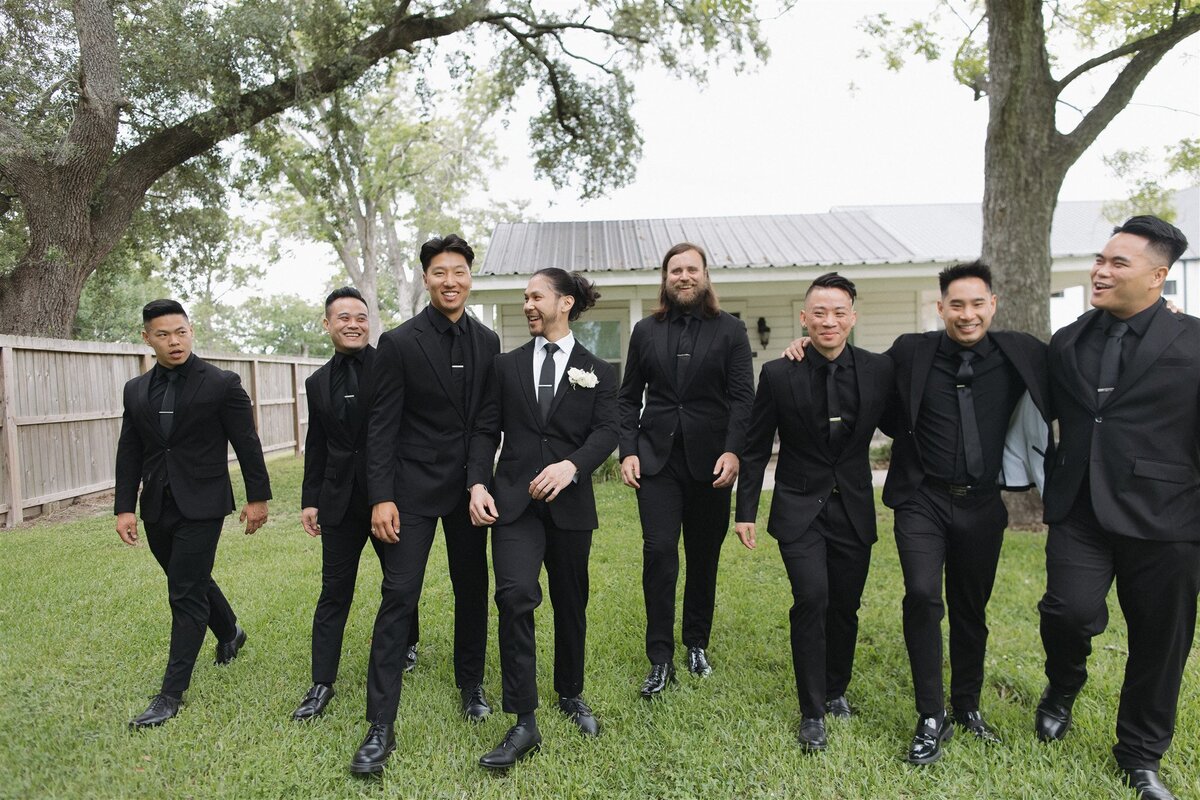 Mandi-Roach-Photography-Groomsmen-5467