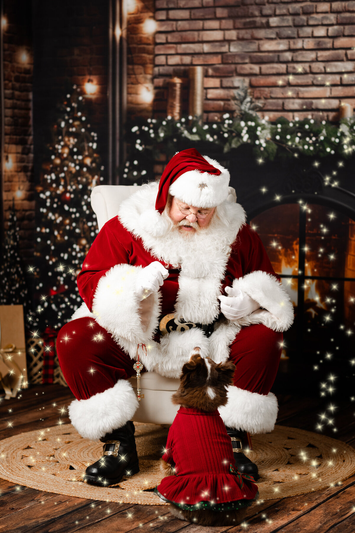 Cave Springs Holiday photographer, Santa Photos near me NW Arkansas, holiday portrait studio