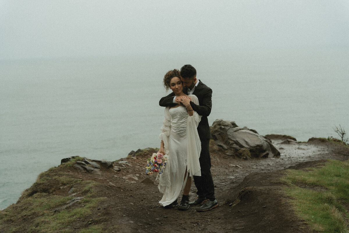 elopement oregon cliff - lizarrietaphotography-84
