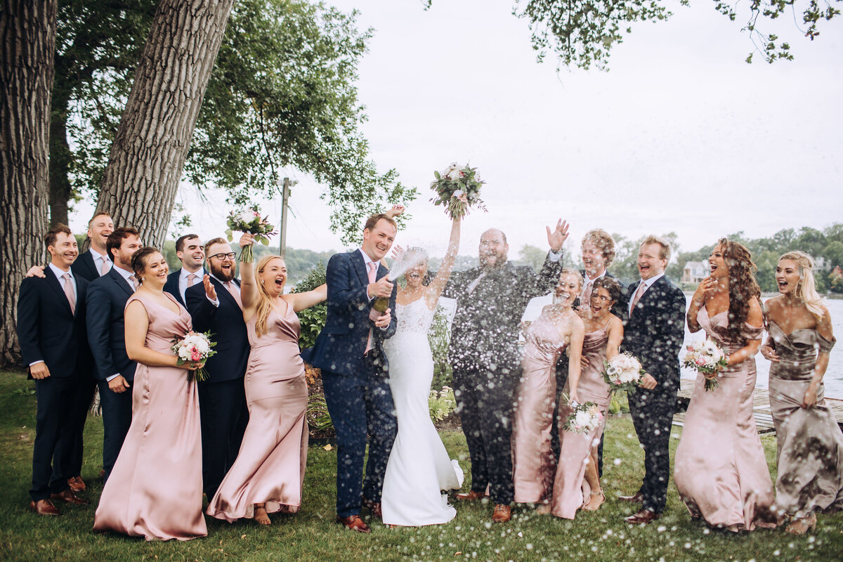 MeganandAdam_MinnetonkaYachtClub_FlowEvntGroup(244of1334)