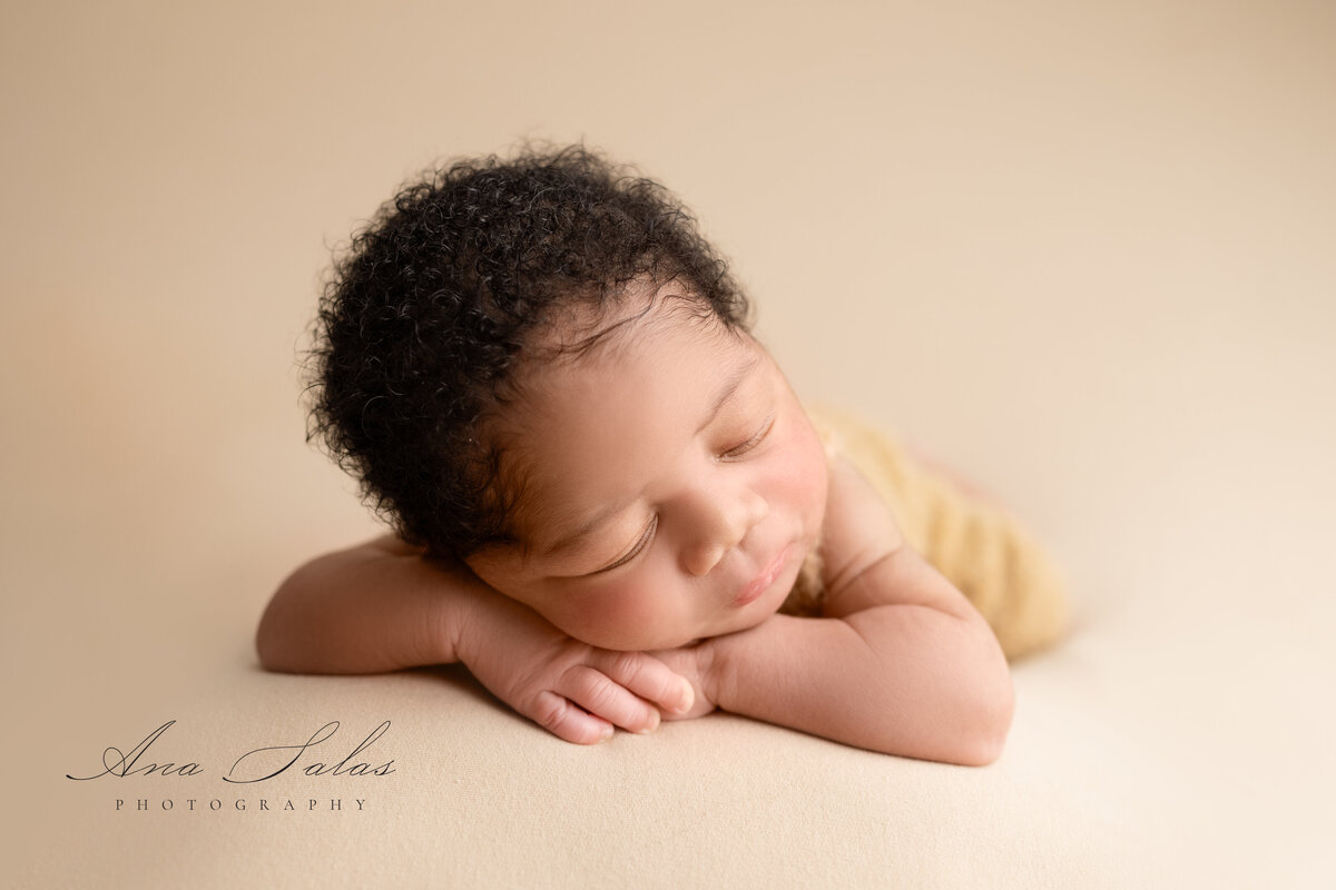 Newborn-Photographer-Edmonton-67