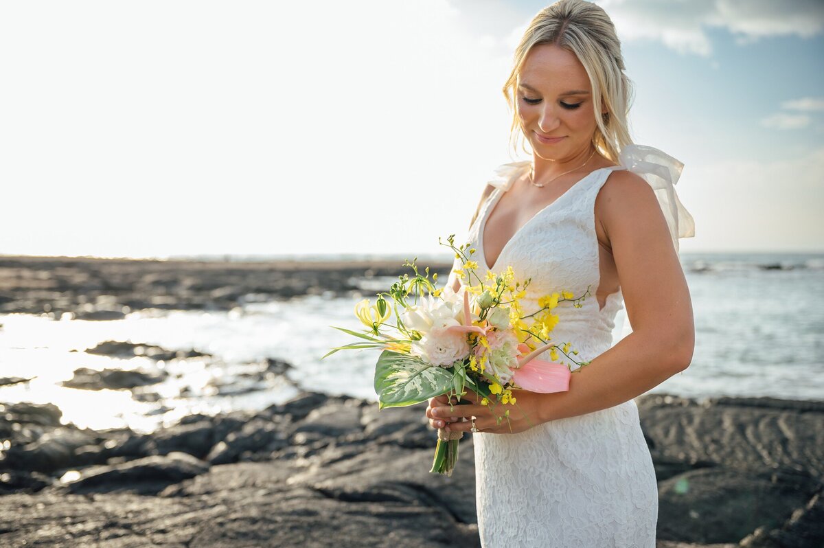 mahaiula-beach-elopement_0017