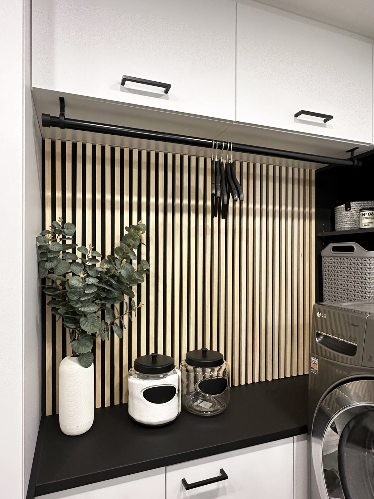 Modern Laundry Interior Design Reno Urbanomic Interiors 2021 (18)