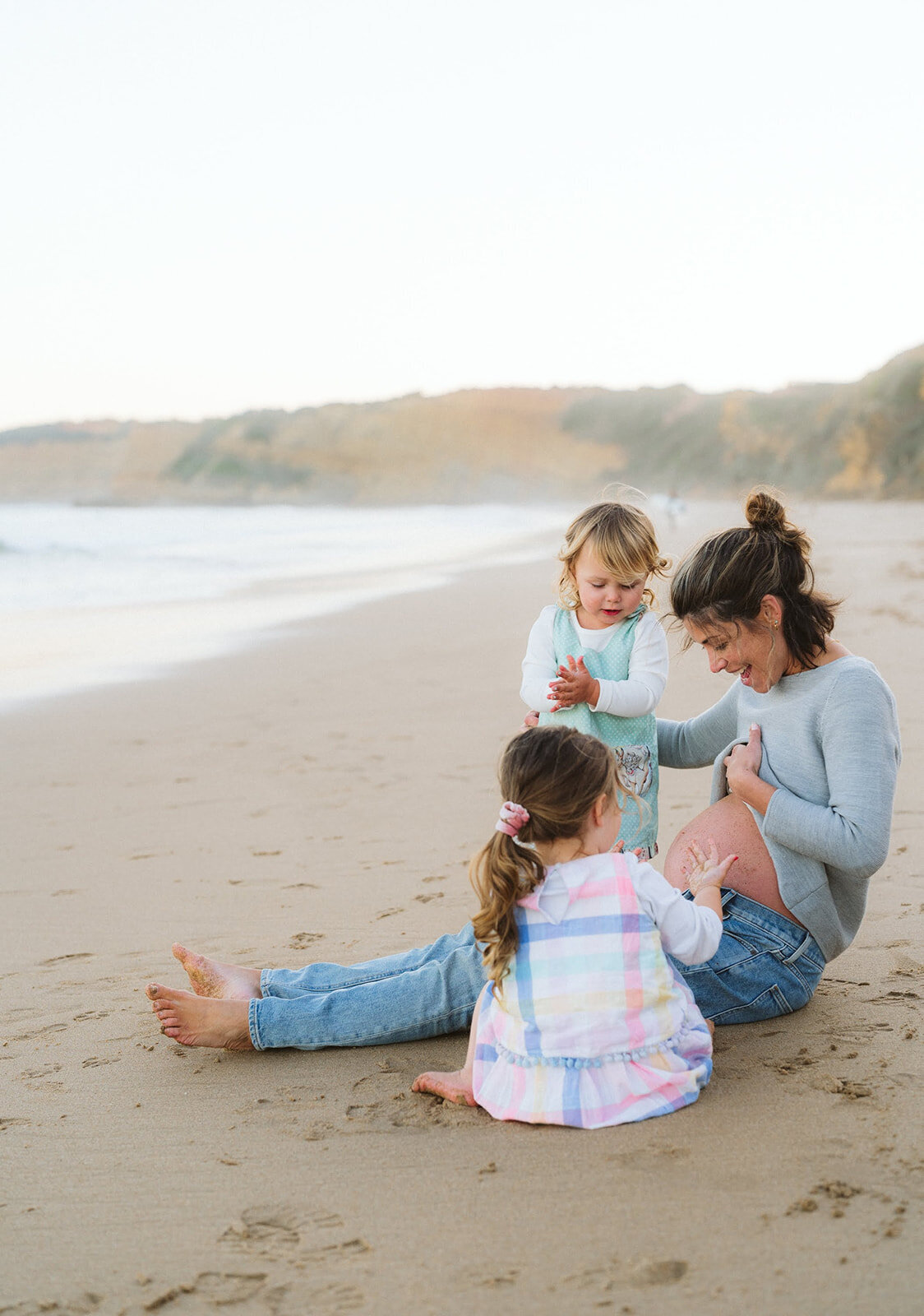 torquay-beach-maternity-photoshoot-Bobby-Dazzler-Photography-21_websize