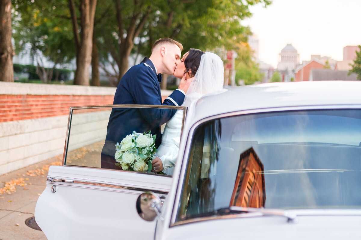 Cassie-And-Frances-wedding-Missouri-Athletic-Club-Photographer-Mexico-Columbia-St.Louis-Kansas-City-Missouri-Kansas