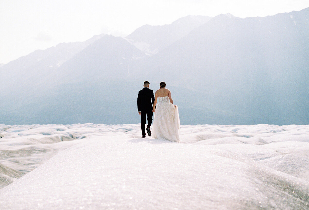 Elope-in-Alaska-Outland-Events