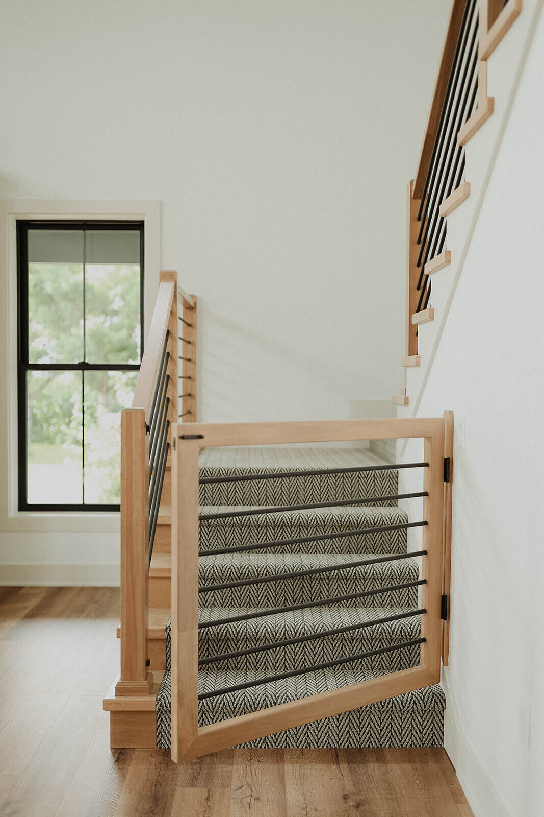 L-Ave-Stairs-Interior-Design-Grimes-Des-Moines-Waukee-West-Des-Moines-Ankeny-Lake-Panorama-Central-Iowa-3F1A2845(1)
