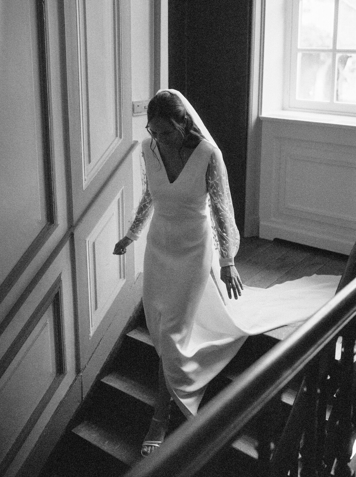 70-Olivia_Poncelet-Film-Photographer-Mariage-Chateau-de-la-Rocq-RH-WEB-72
