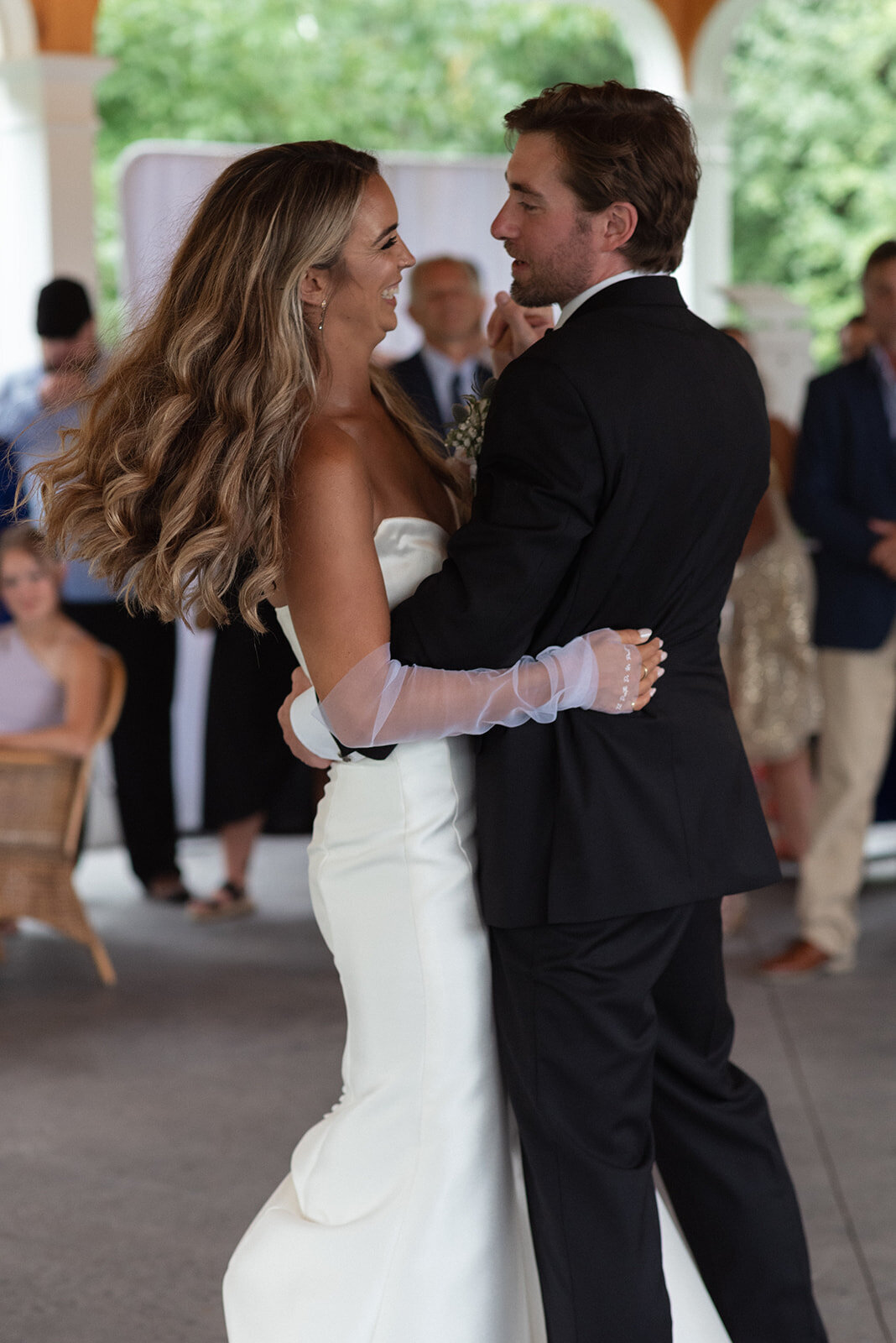 first-dance-windridge-estate-upstate-wedding
