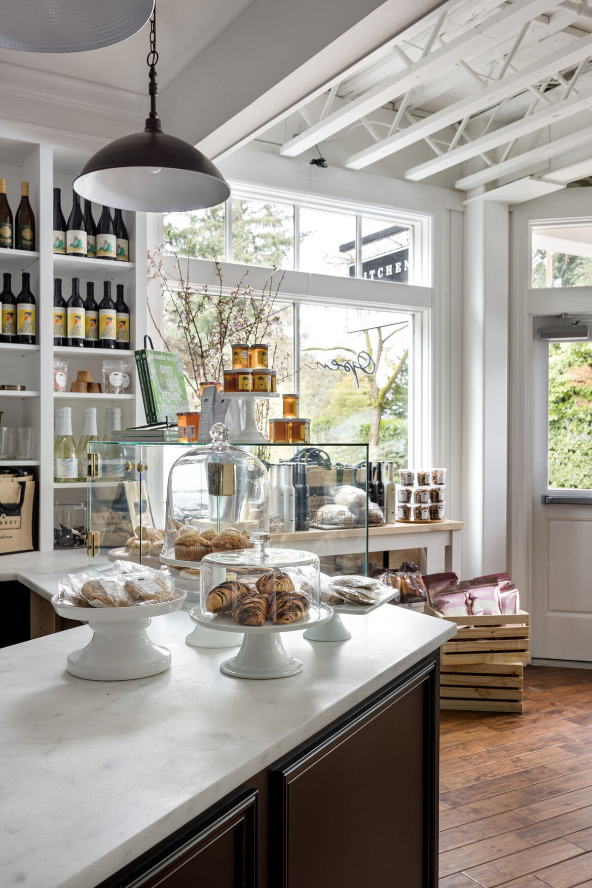 1B-cash-wrap-black-white-marble-bakery-kitchen-and-market