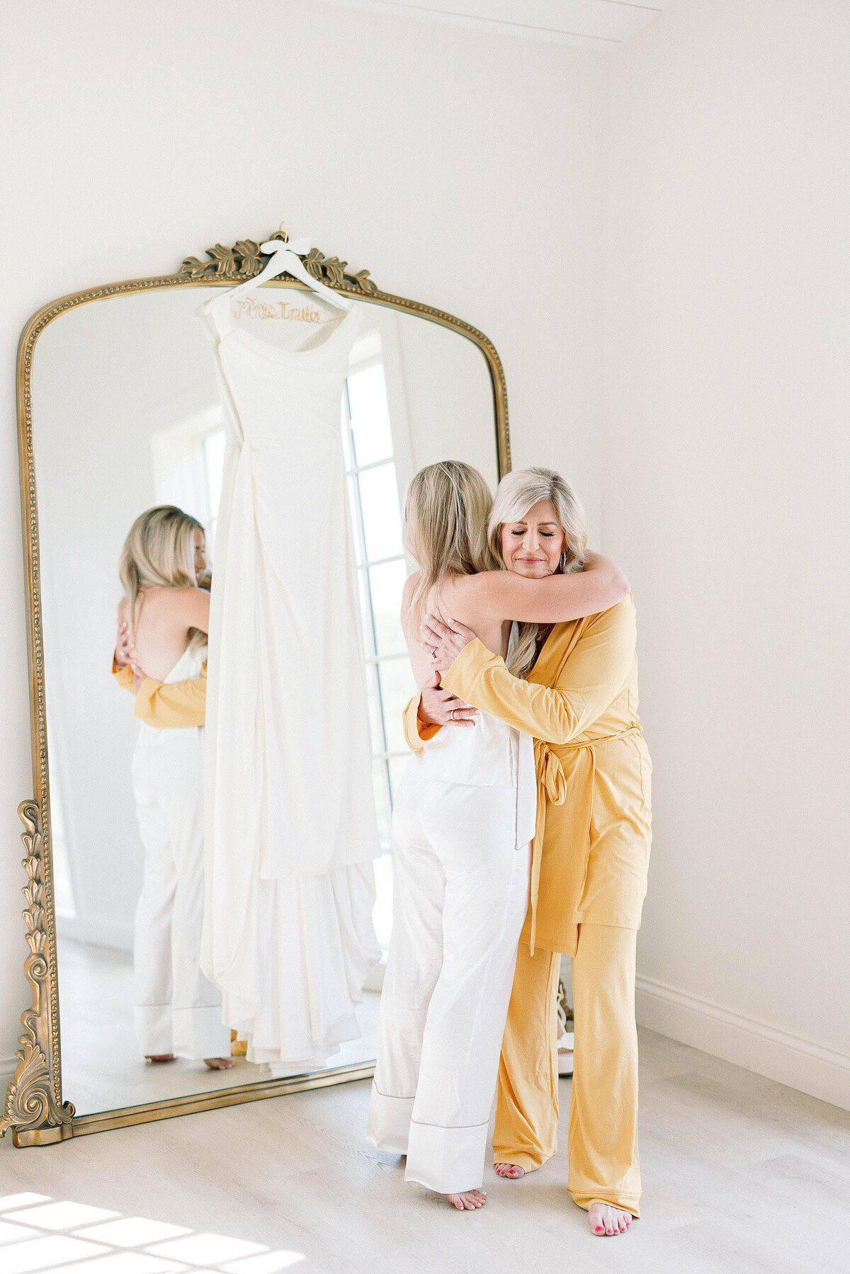 16_bride-getting-ready