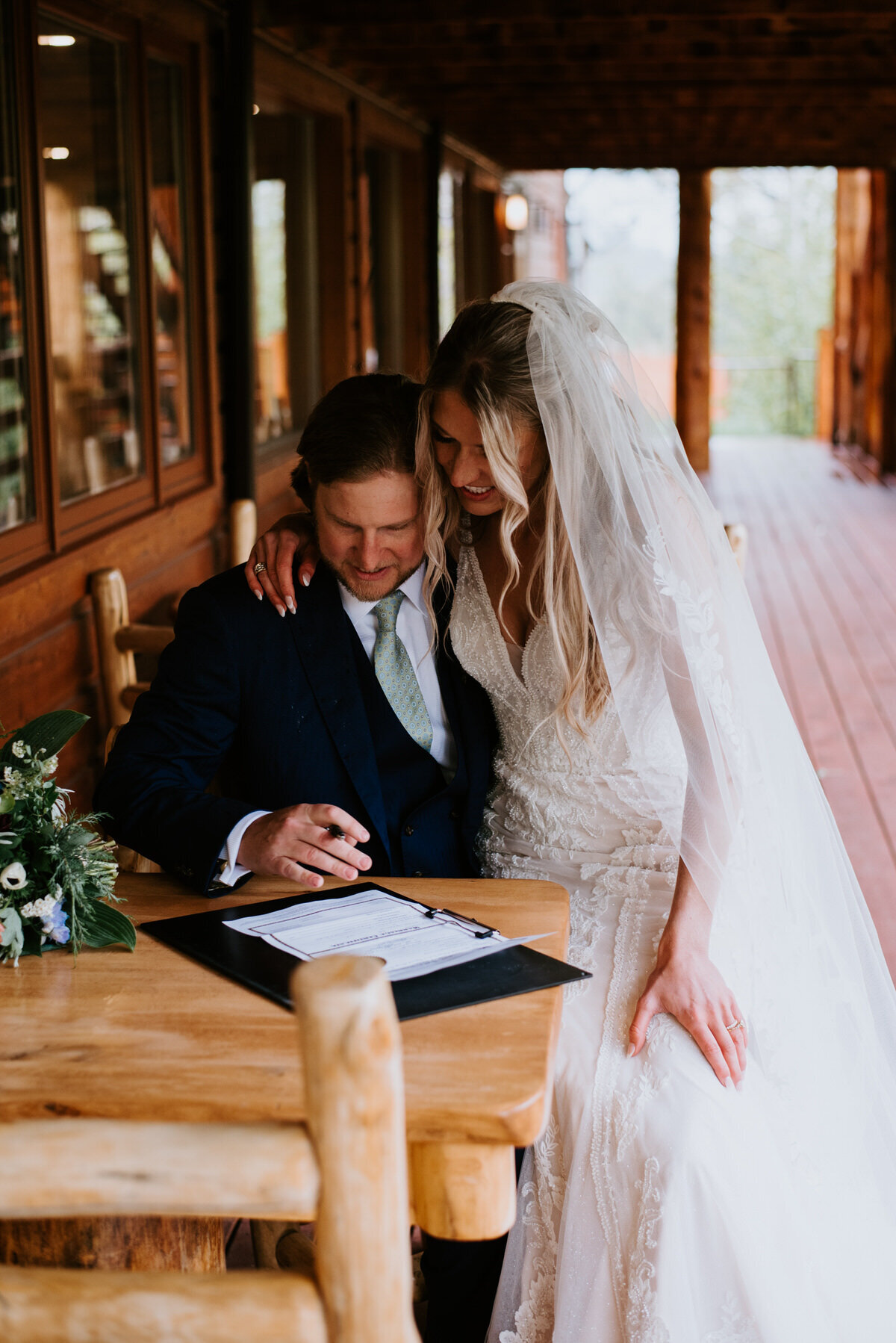 Sara + Lucas Sneak Peeks-60