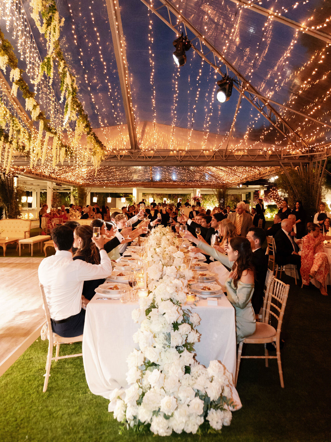 Chic-Island-Art-And-Taste-The-Residence-Wedding-096