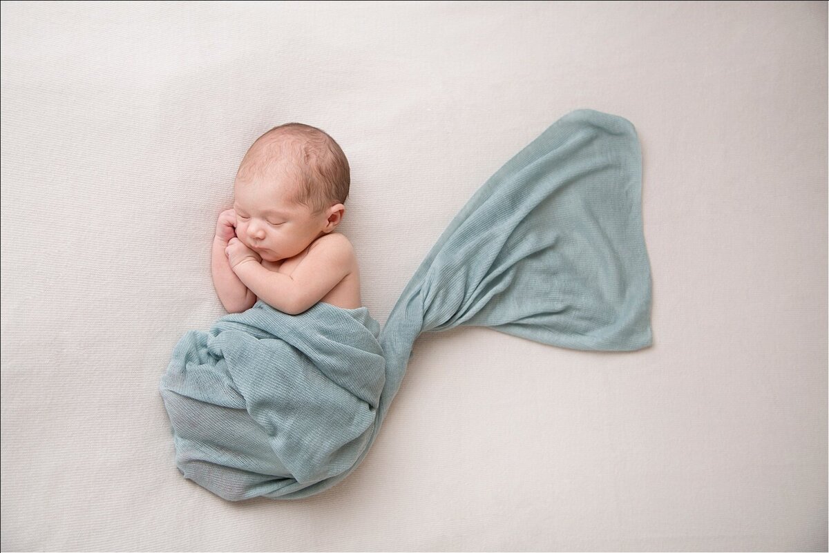 new-york-newborn-photographer-bw_032_WEB