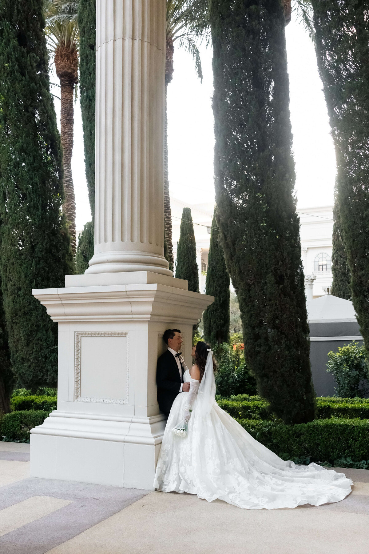 16riskyexposure_samantha-rydge_las-vegas-elopement-photography