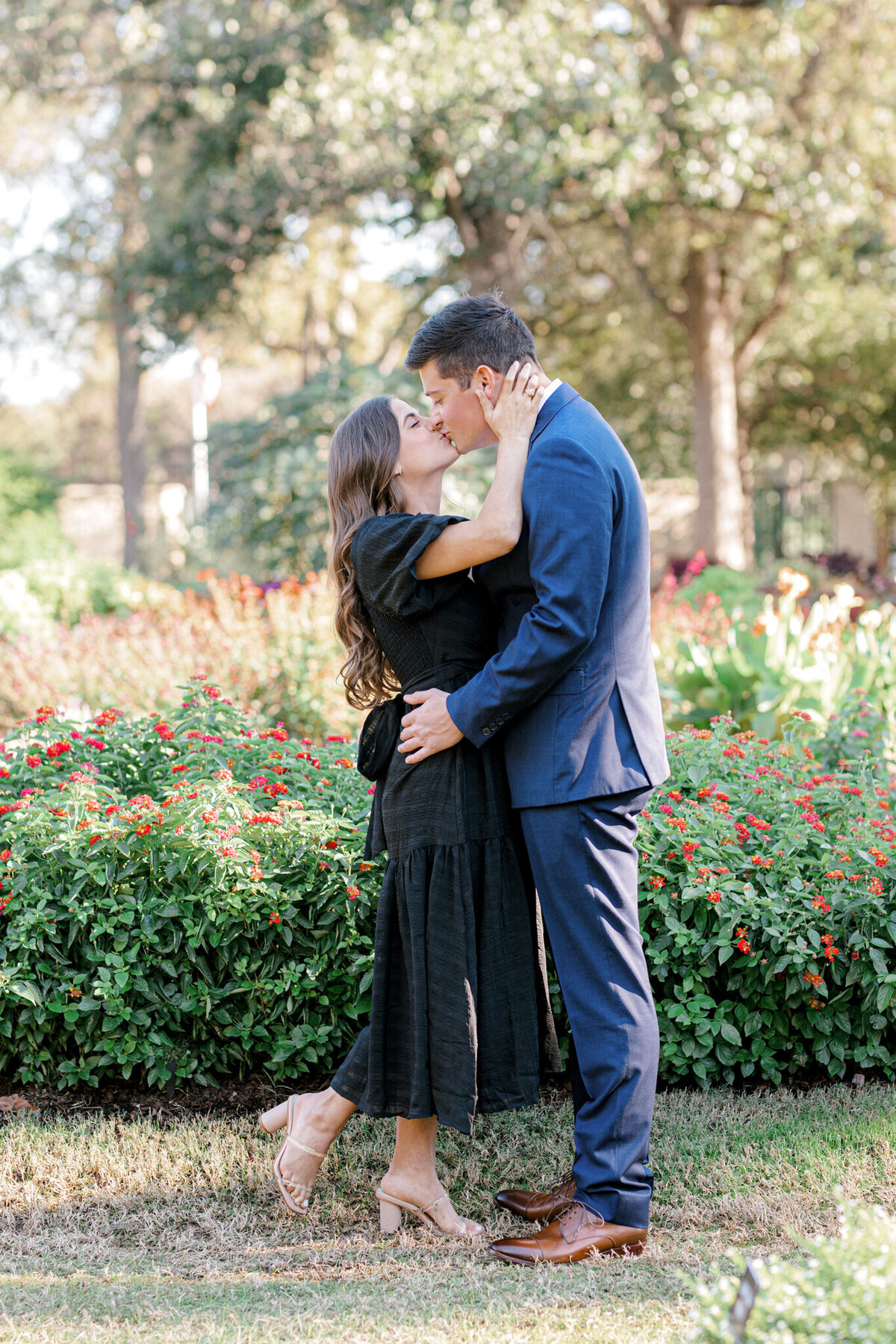 Annie & Logan's Engagement Session at The Dallas Arboretum | Sami Kathryn Photography | Dallas Wedding Photographer-1