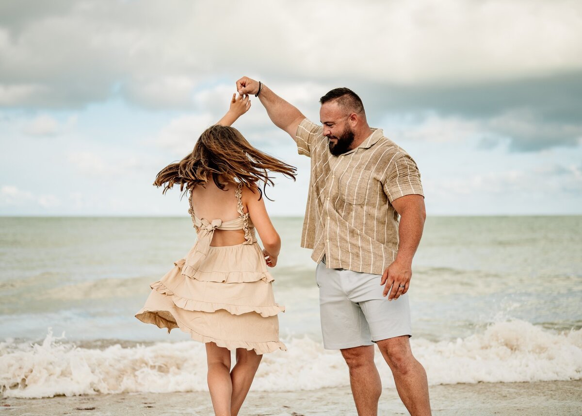 Shantie Family Portraits 2024 - Chasing Creative-53