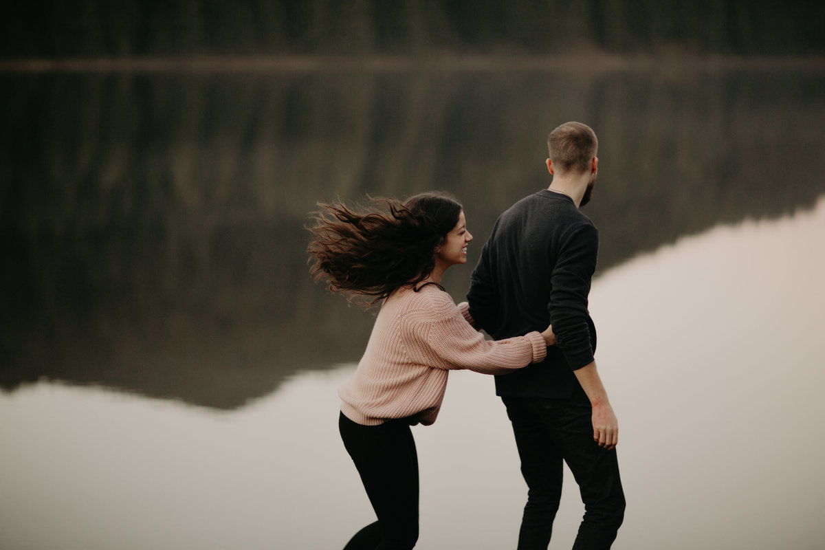 ROLLEY-LAKE-ENGAGEMENT-MEGHAN-HEMSTRA-PHOTOGRAPHY-4