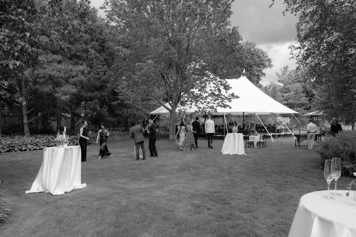 Lake-Minnetonka-wedding-Will-DeGraw-Clever-Disarray-33