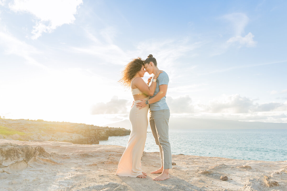 engagement shoot in Maui, Hawaii