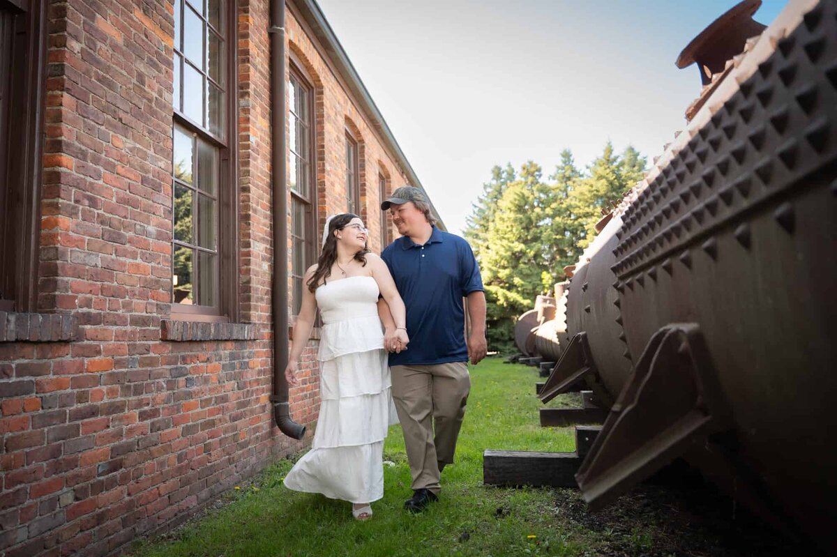 grandrapidsweddingphotographer-ah2025-73