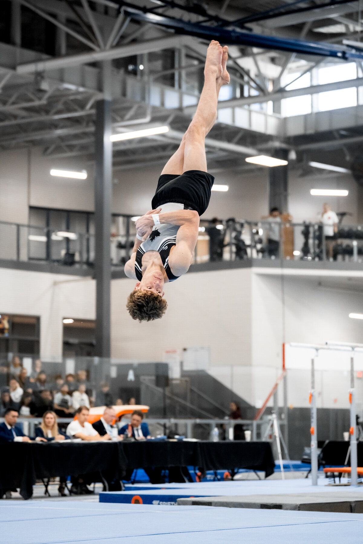 CAN_Grizzly2025-02587