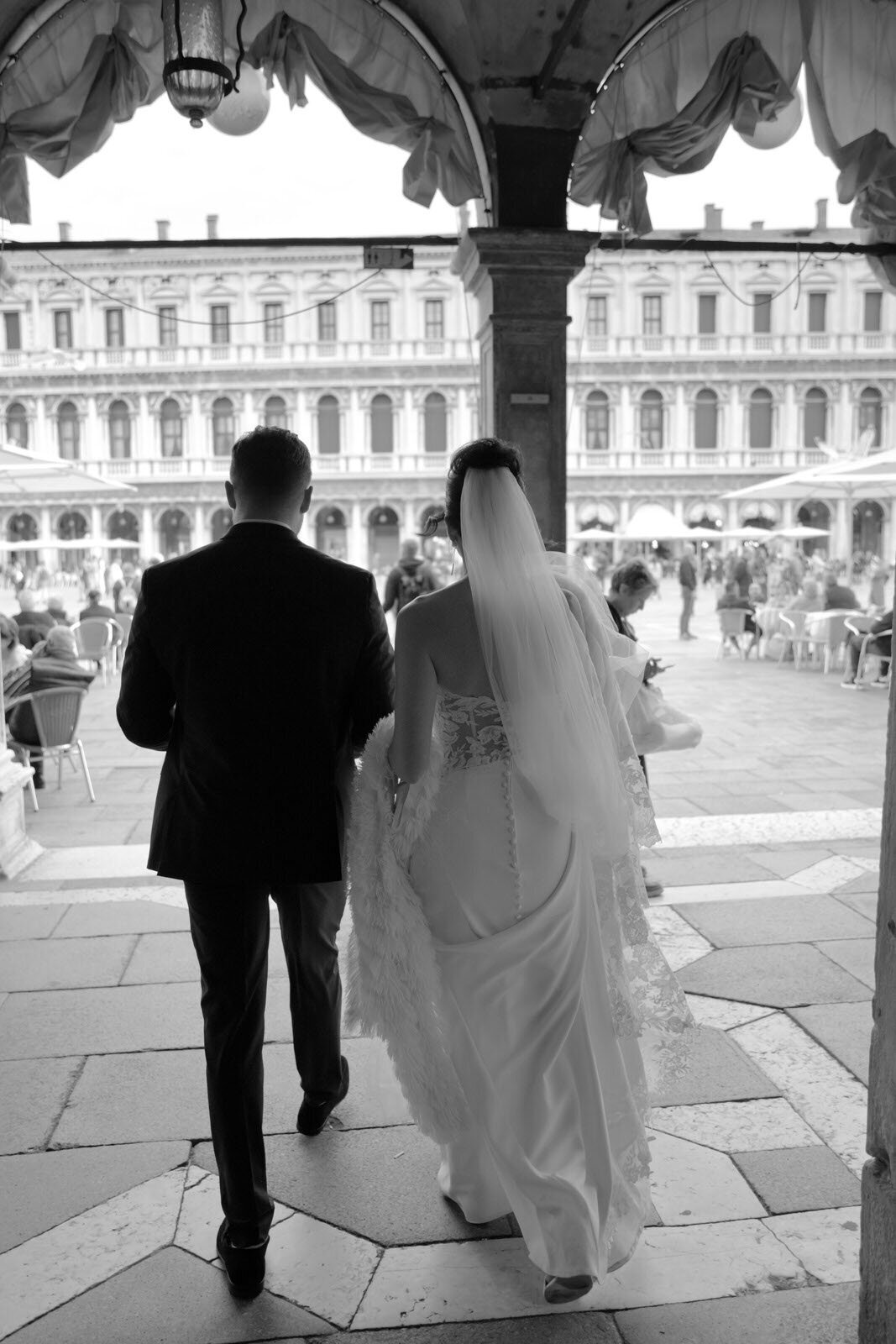 Flora_And_Grace_Venice_Editorial_Wedding_Photographer (59 von 198)