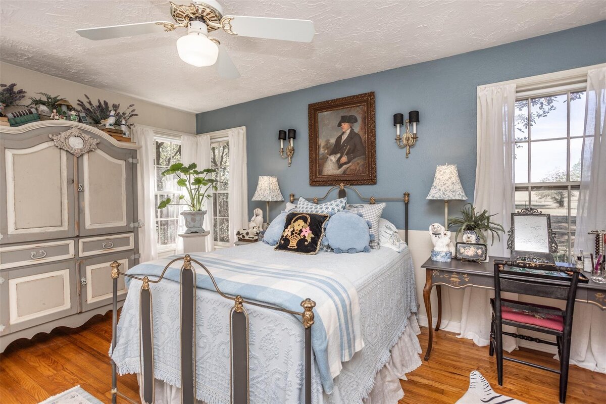 Home on 16 acres for sale in Collinsville, Texas 