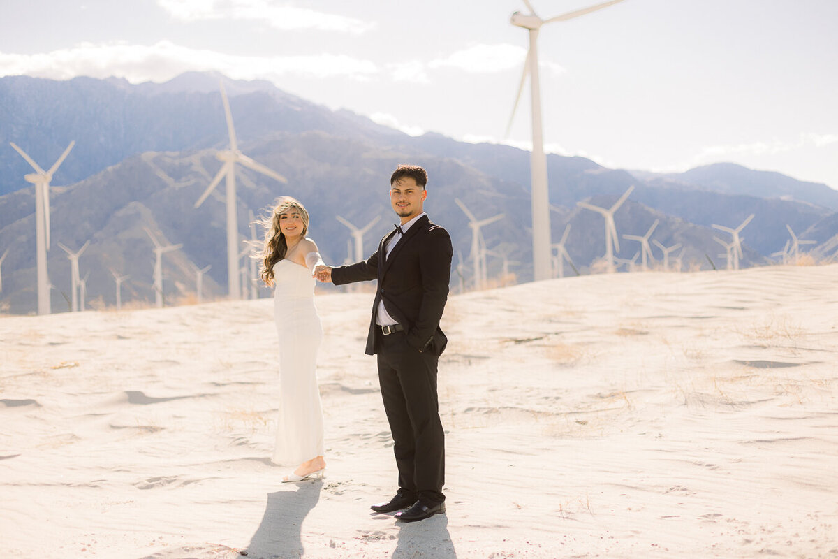 palm-springs-windmills-engagement-photo-session-brenda-nunez-photography-4