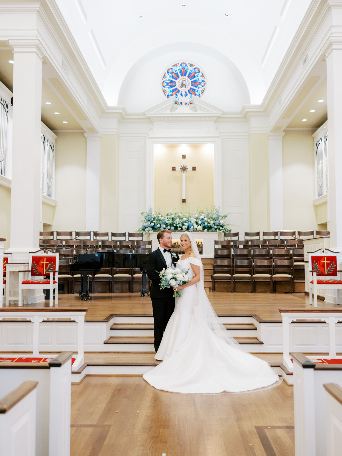 Arkansas Inn at Carnall Hall Wedding | Shalae Byrd-88