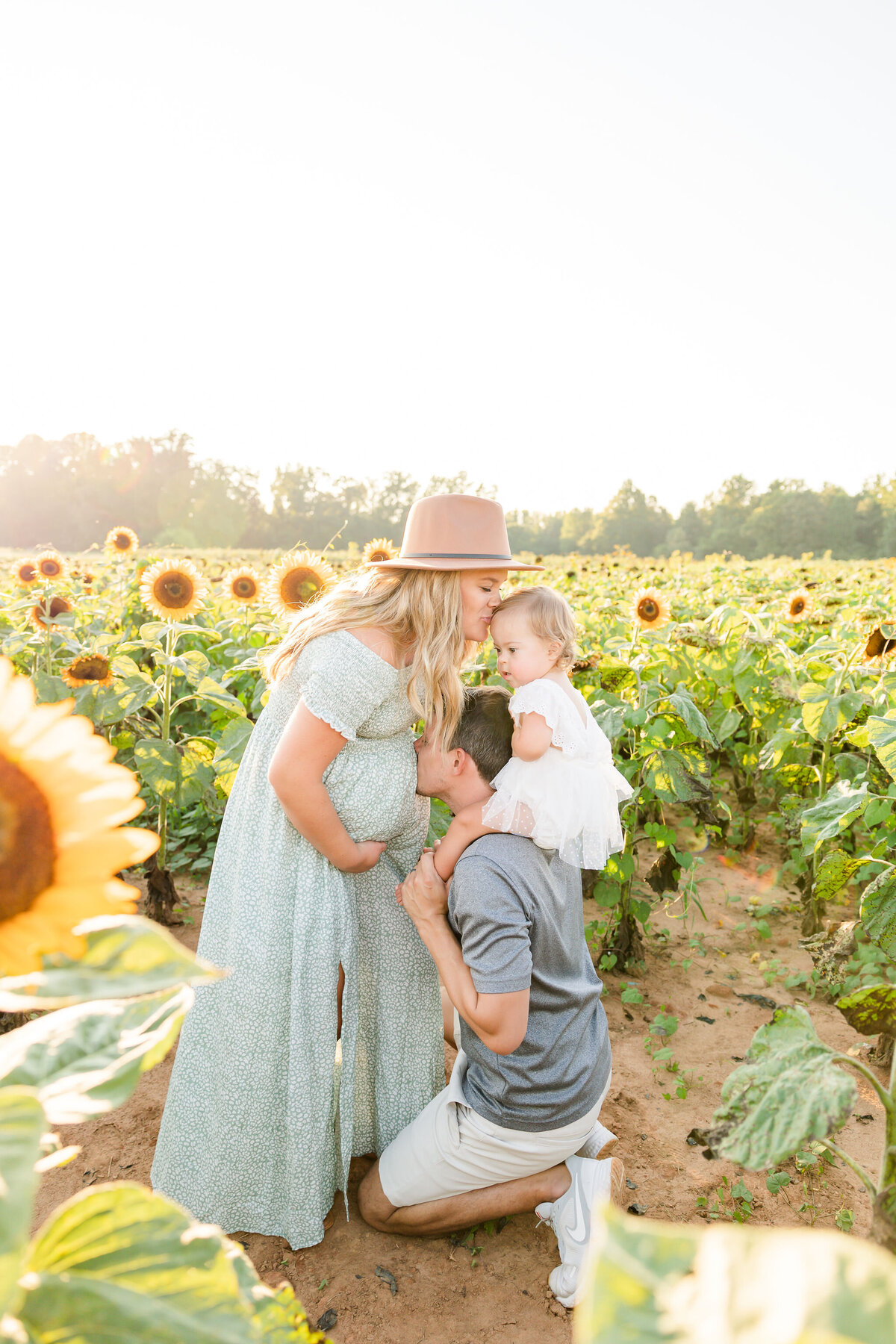 HGP-KevinandMorgan-SunflowerMaternity(57of162)