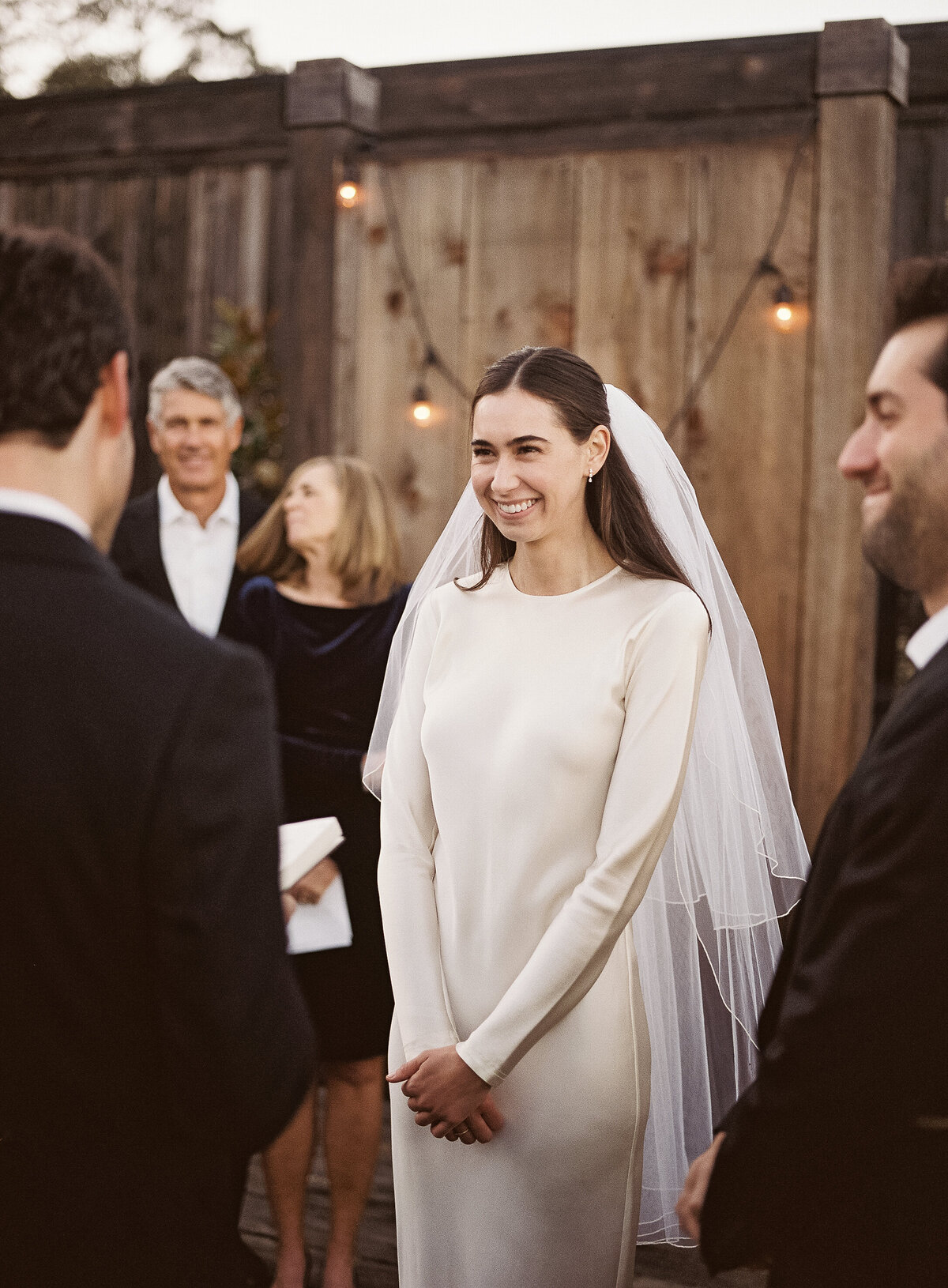 meg-smith-wedding-photographer-inverness-lodge-intimate-wedding-024