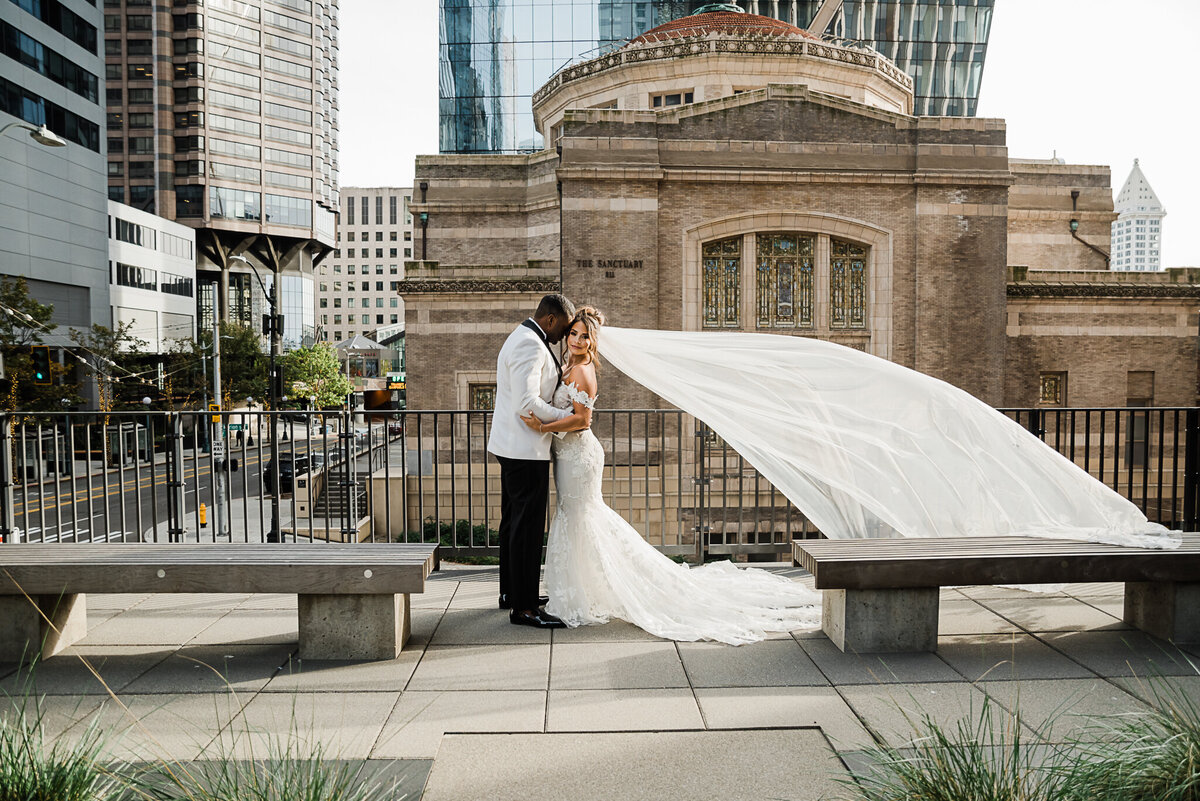 incredible wedding photographer in Seattle