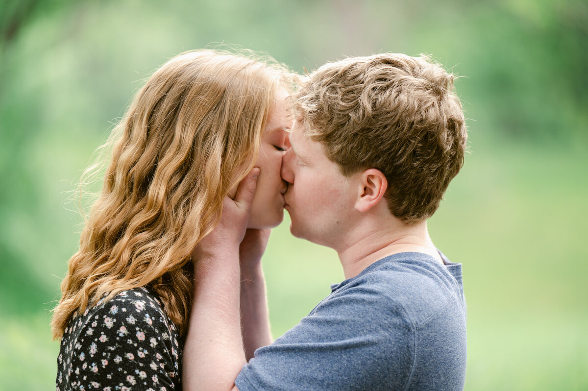 3712-Engagement Photography Nicole Hollenkamp St Cloud MN Central MN