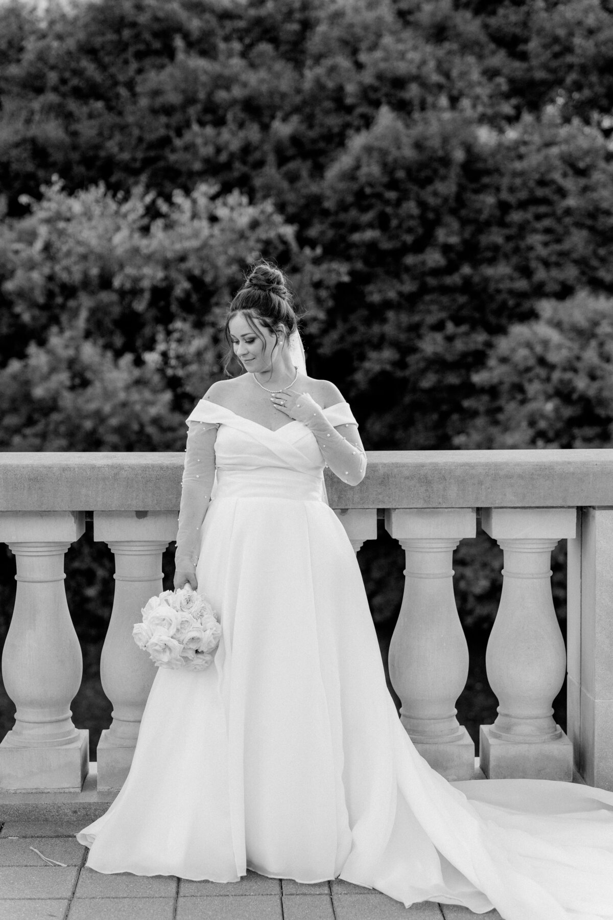 1154 Pascale and Nicolas NAC OBorn Room Wedding Downtown_Ottawa_Photography by Emma