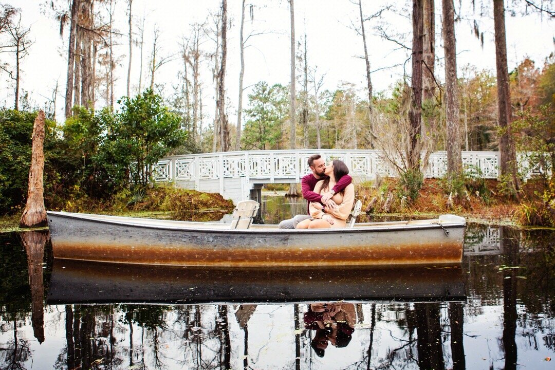 luxebylindsay-cypress-gardens-engagement-boat-2