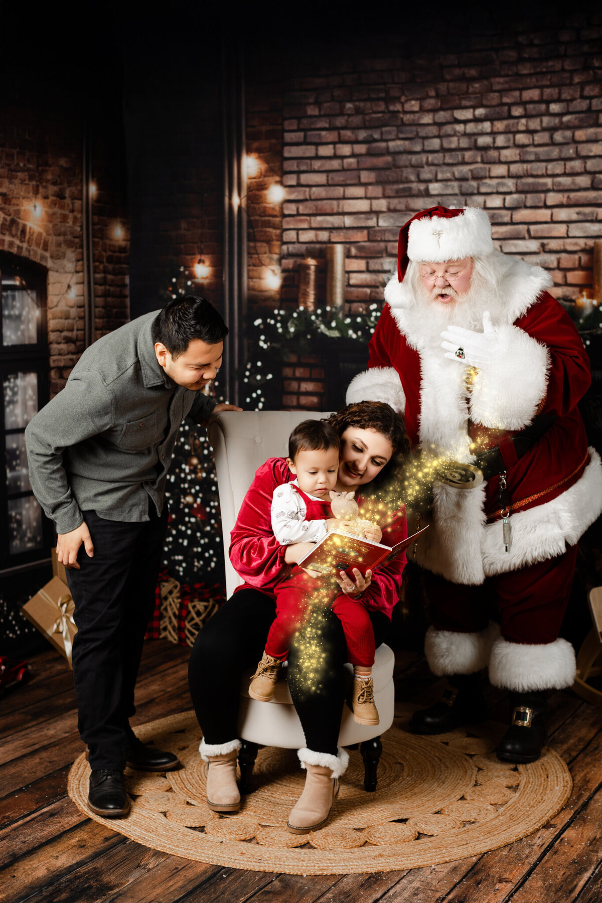 Best NWA holiday photographer, holiday portraits near me, Northwest Arkansas holiday photography, NW Arkansas holiday photos, NWA santa photos