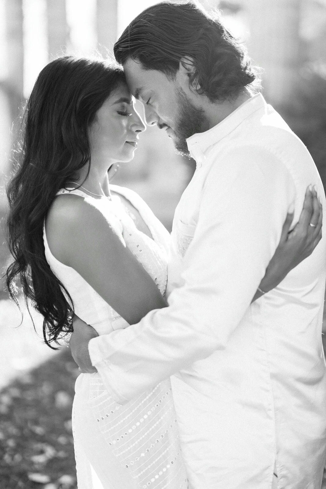 E4-Toronto-Engagement-Photoshoot-Judi-and-Raj-2024-11-03-2500px-1123